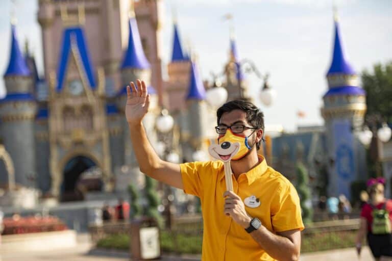 Walt Disney World Mask-less Photos Start April 8