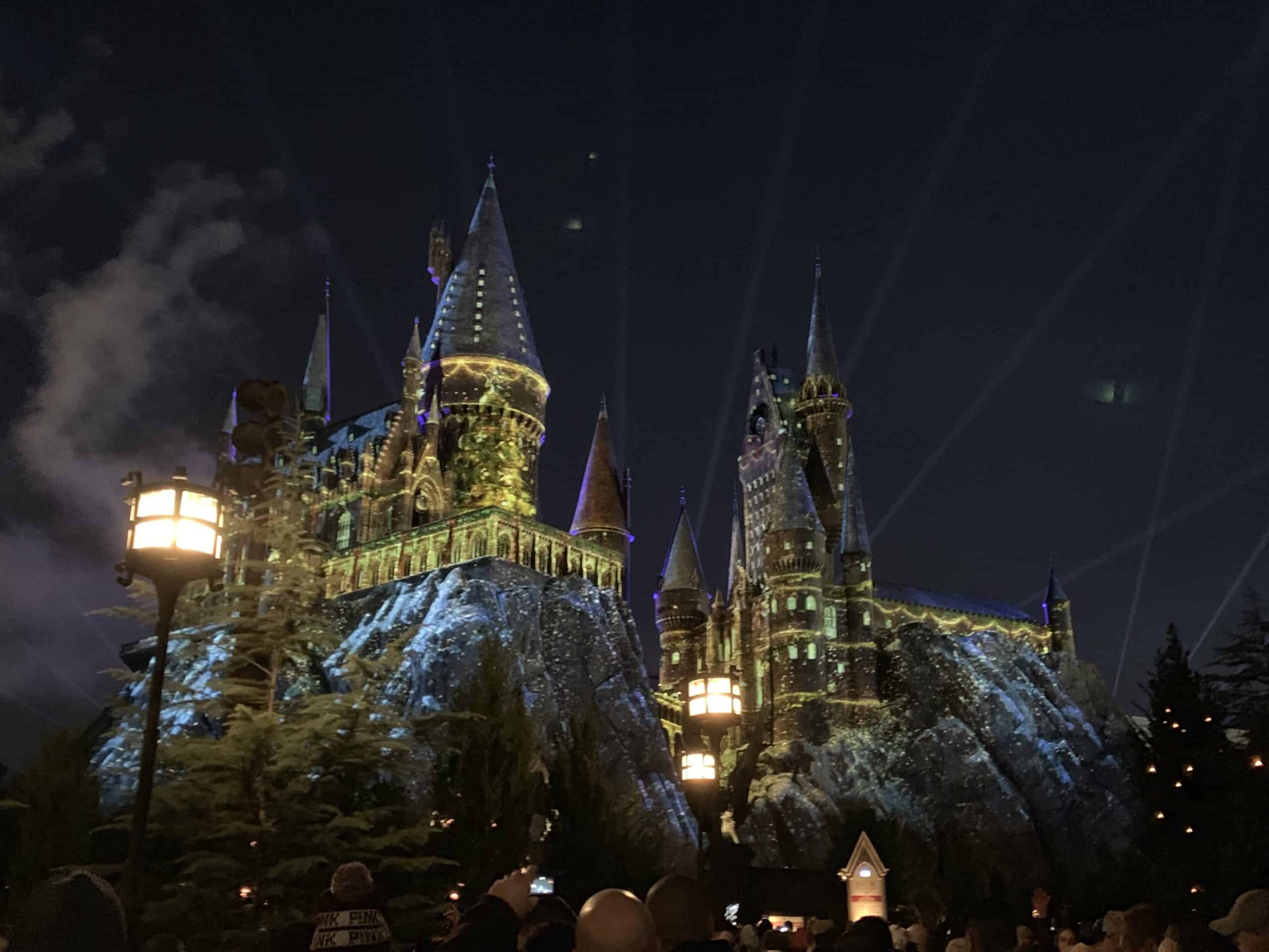 Hogwarts-Castle-at-Night-scaled