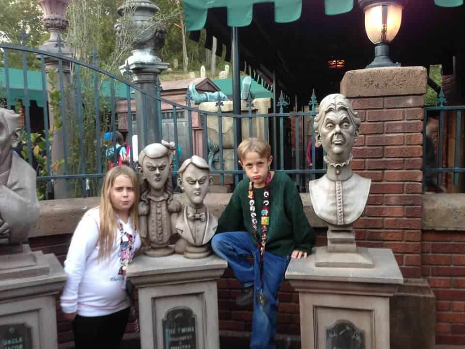 Dread-family-busts-Haunted-Mansion