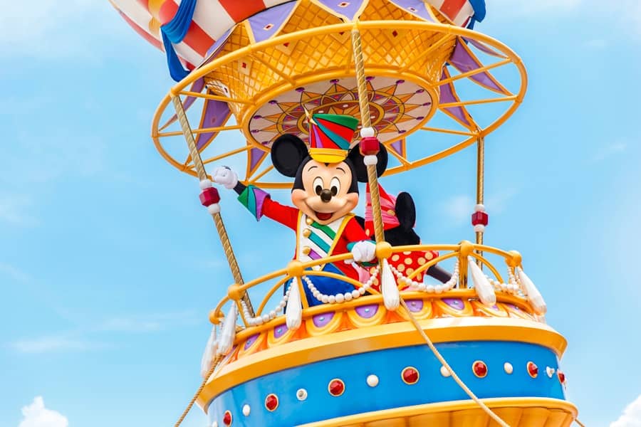Mickey-Mouse-Festival-of-Fantasy-Parade-Float