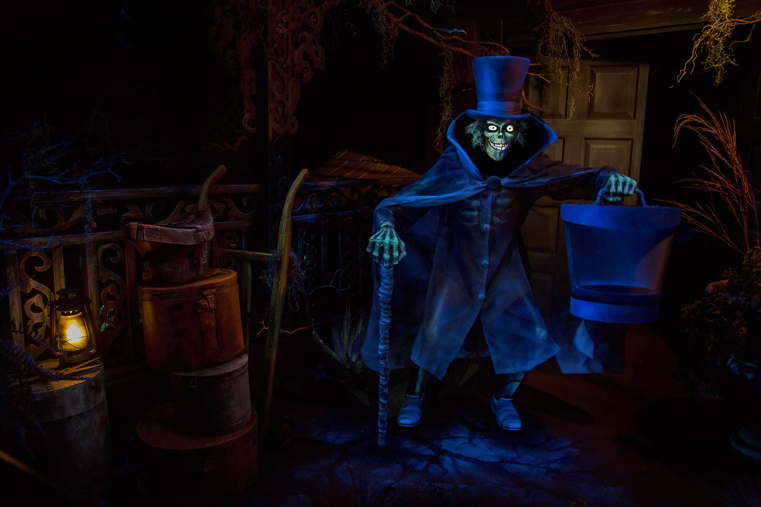 Hatbox-Ghost-Coming-to-Walt-Disney-World-scaled